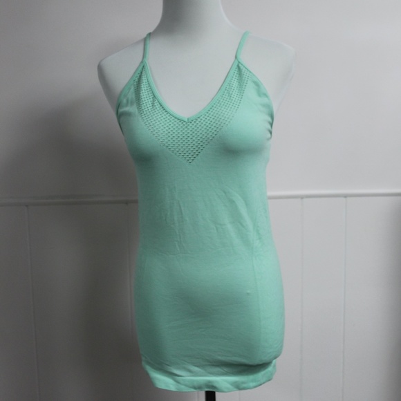 🎀3/$30 Nanette Lepore Seamless Activewear Tank - Picture 2 of 3